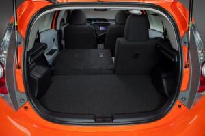 prius4 Cargo space for Toyota Prius C