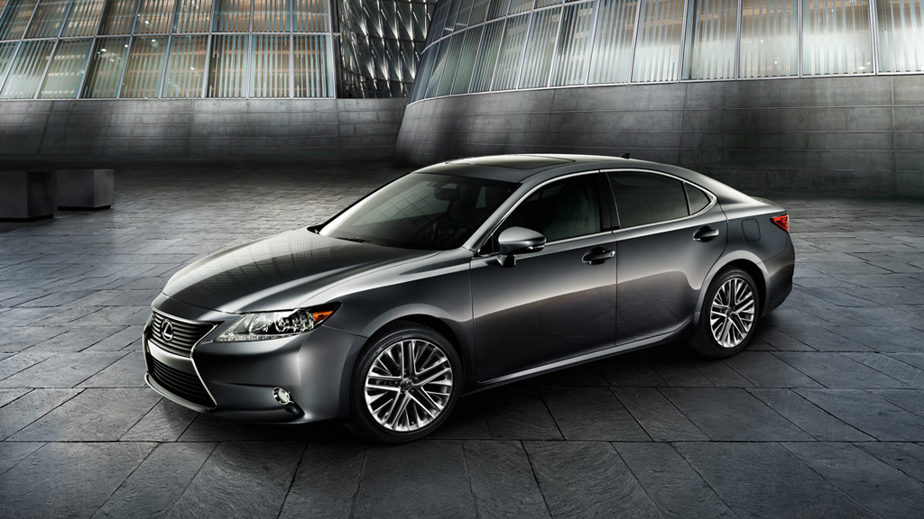 2013 Lexus ES350 – Savage On Wheels