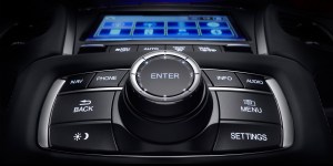 I'm not a fan of these dials that act as a mouse to select your electronics, but this one worked fairly easily, so finding radio stations wasn't impossible.