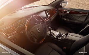 Yes, that's real wood trim!