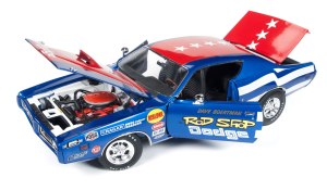 Auto World 1971 Dodge Charger Super Bee