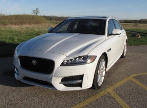 2016 Jaguar XF R-Sport