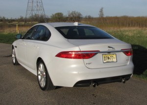 2016 Jaguar XF R-Sport