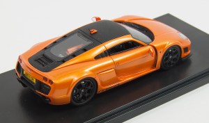 Automodello Noble M600