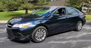 2017 Toyota Camry hybrid