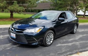 2017 Toyota Camry hybrid