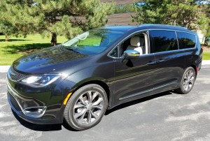 2017 Chrysler Pacifica