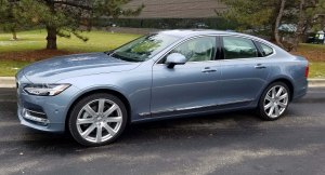 2017 Volvo S90
