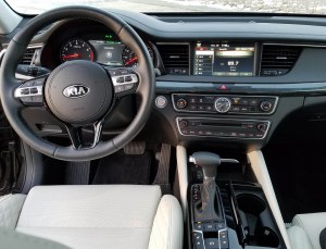 2017 Kia Cadenza