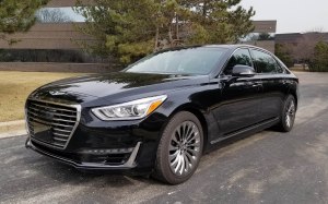 2017 Genesis G90