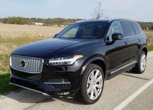 2017 Volvo XC90 T6
