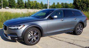 2017 Volvo V90 Cross Country