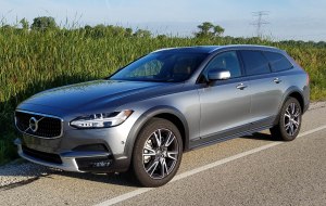 2017 Volvo V90 Cross Country