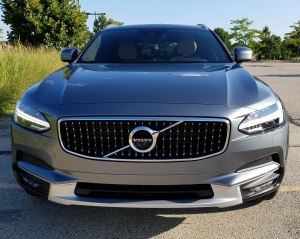 2017 Volvo V90 Cross Country