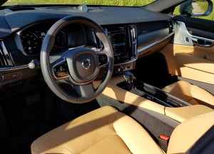2017 Volvo V90 Cross Country