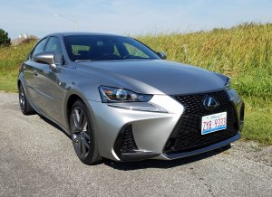2017 Lexus IS350