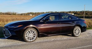 2019 Toyota Avalon Hybrid