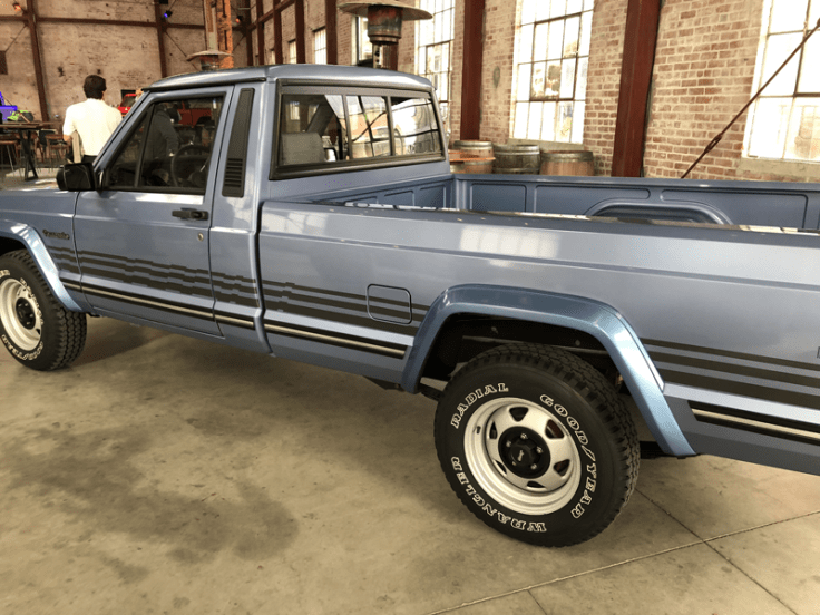 87 Jeep Comanche Pickup