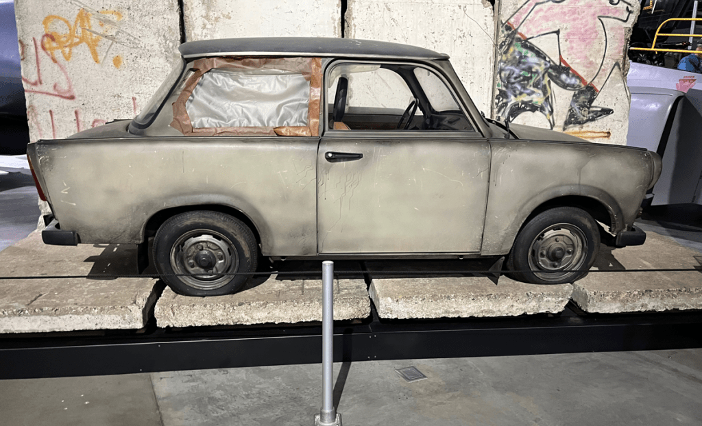 Trabant 601 S "Delux"