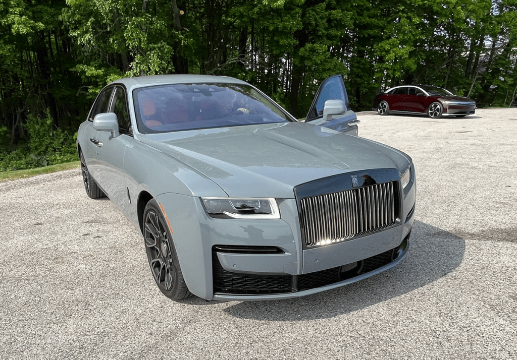 22 Rolls-Royce Ghost Black Badge