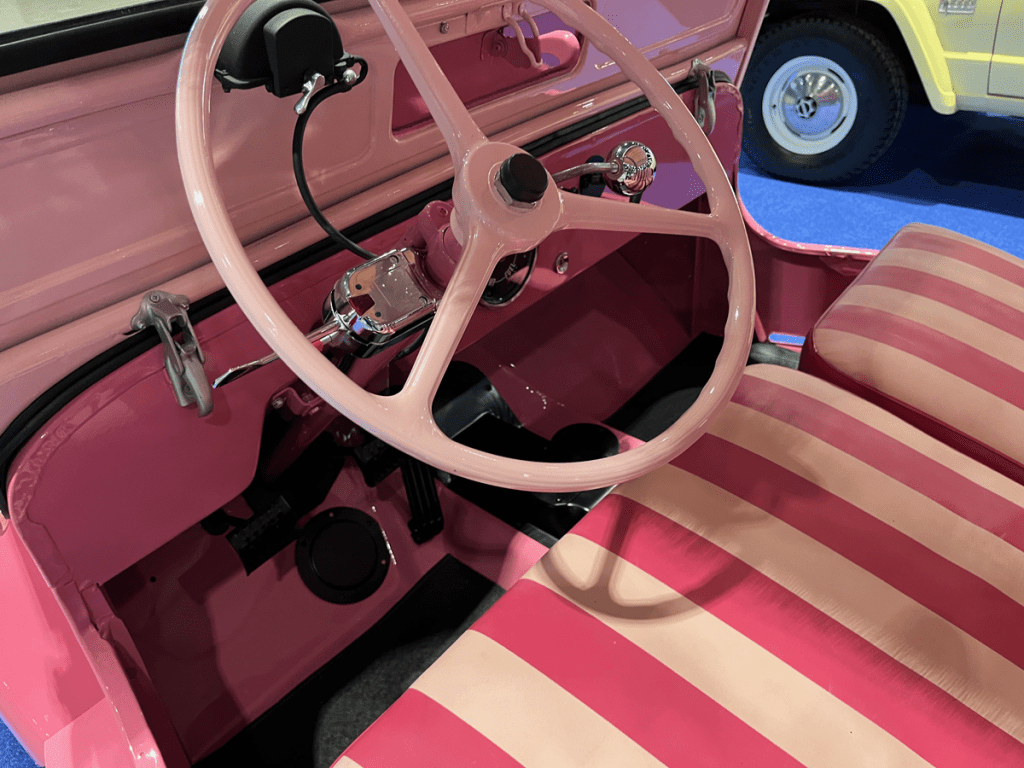 1960 Jeep Surry interior