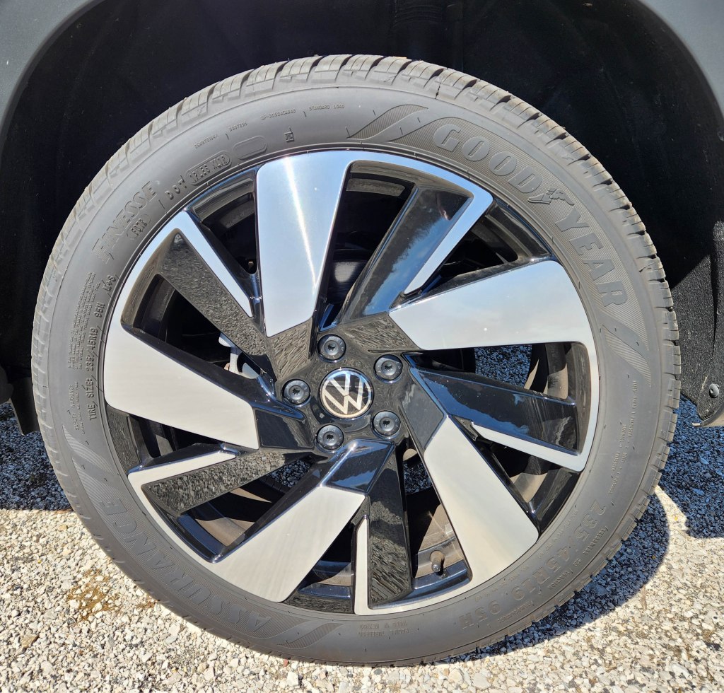 Fascinating Vw Taos Tire Size Pictures