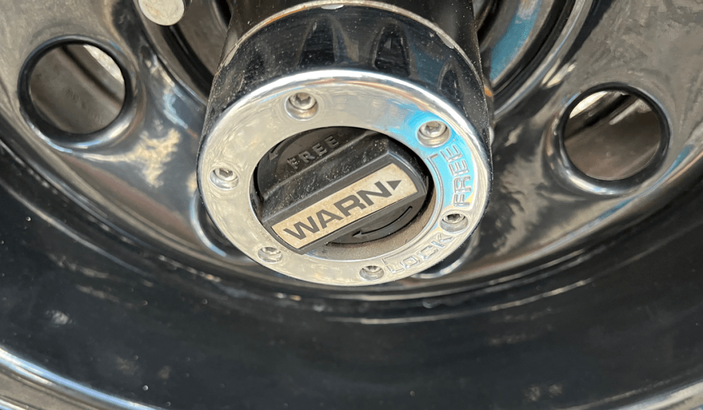 1st gen Ford Bronco locking hub