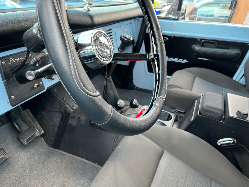 1st gen Ford Bronco interior
