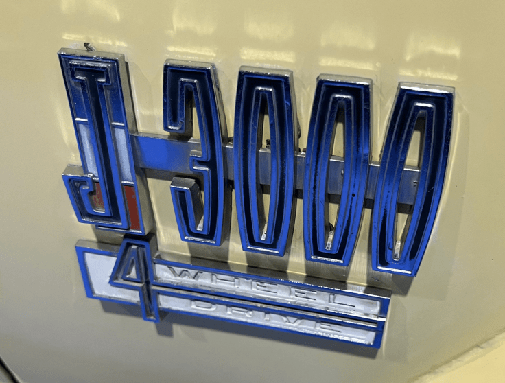 69 Kaiser Jeep J-3000 Gladiator Pickup Truck