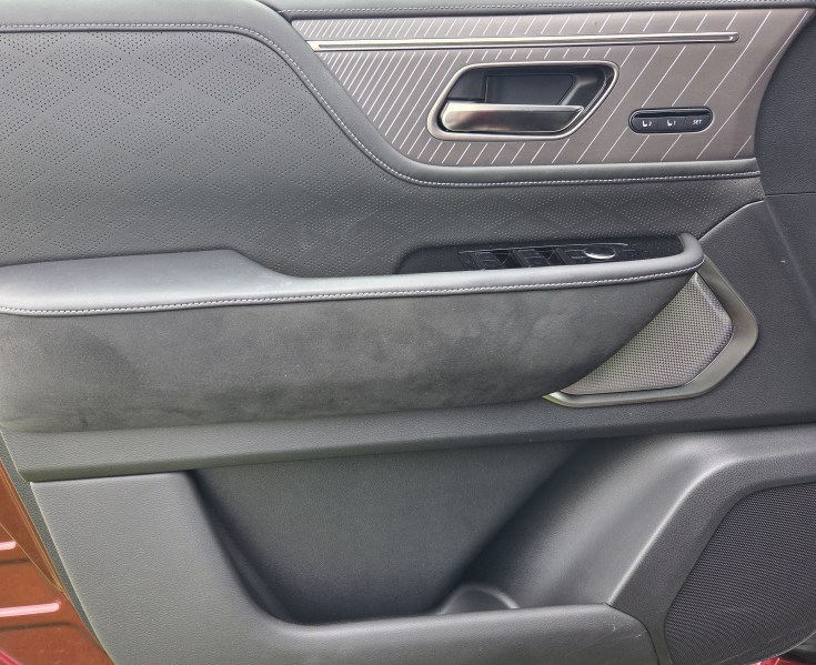 Big is the way SUVs are growing and the luxurious Infiniti QX80 stands tall with its competitors after a remake.