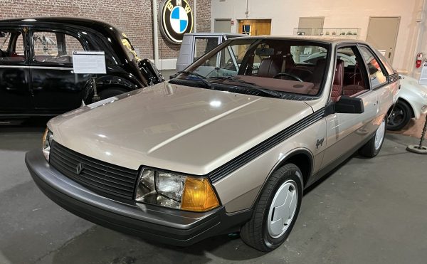 85 Renault Fuego