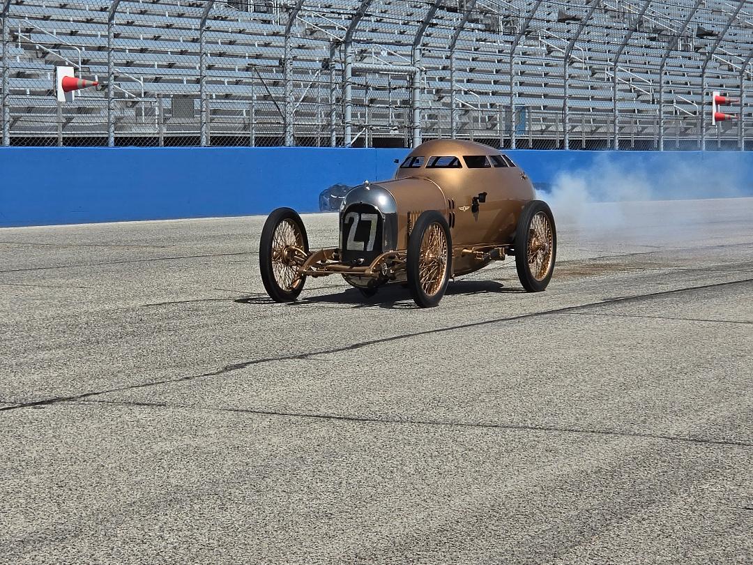 History: 1917 Miller Golden Submarine