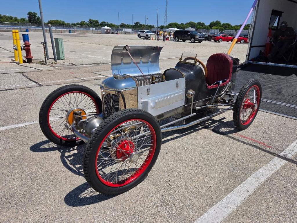 Millers at the Mile is an annual Milwaukee vintage racer event featuring cars designed by Wisconsin's own Harry A. Miller in the 1920s and 1930s. Check out these historic racers!