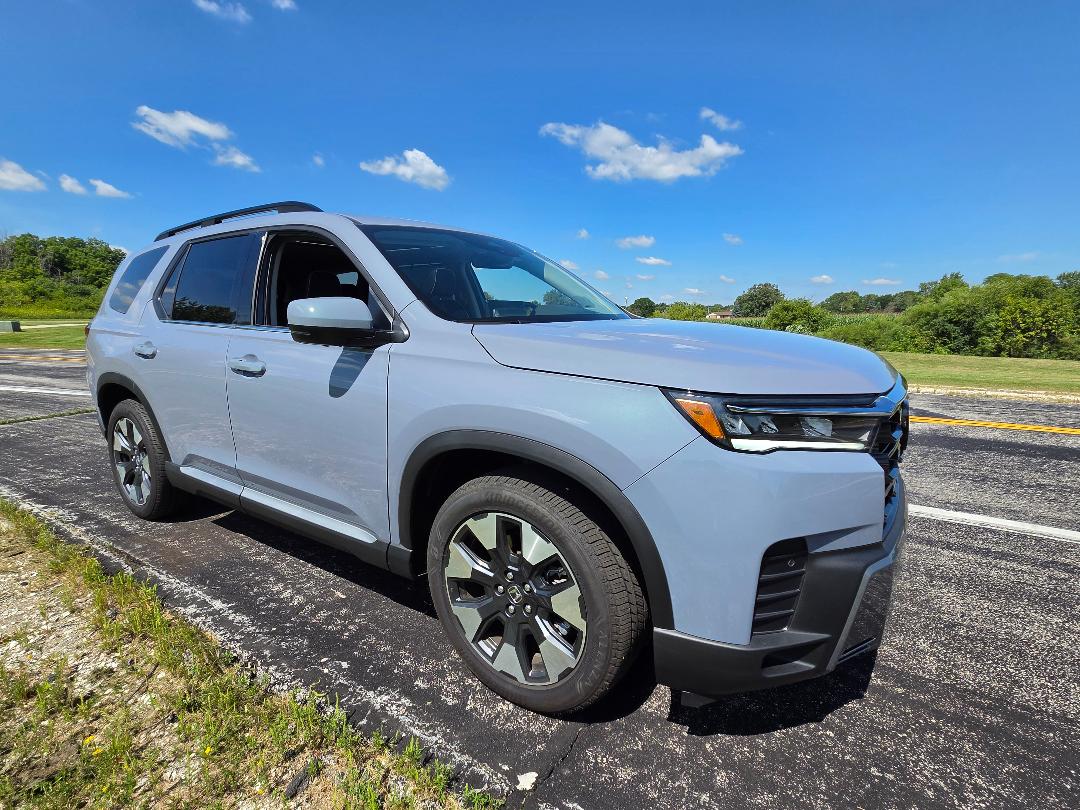 Review of the 2026 Honda Pilot AWD Elite by noted car expert Mark